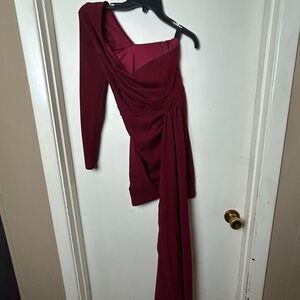 Windsor One-Shoulder Wine Dress